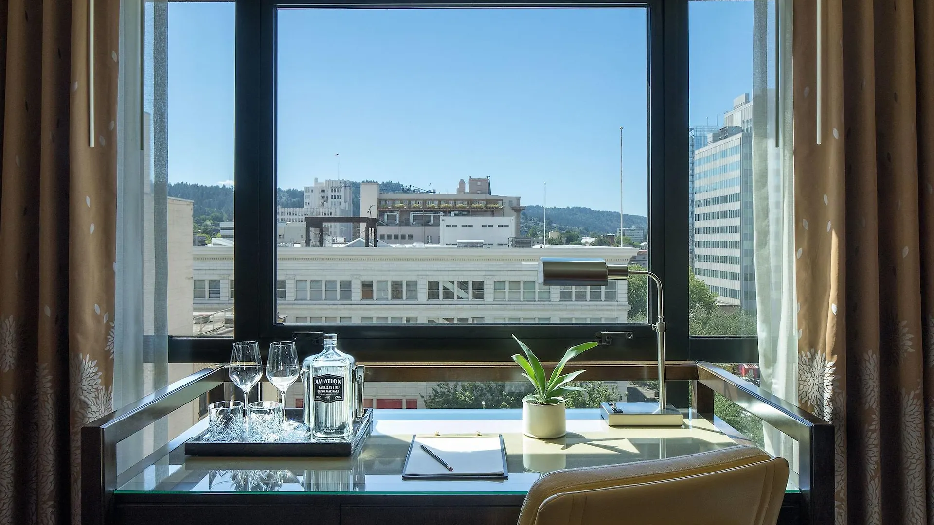 Dossier Hotel Portland