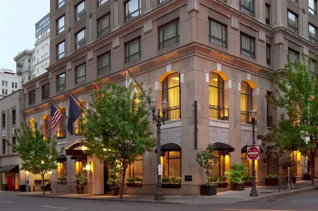 Dossier Hotel Portland 4*,