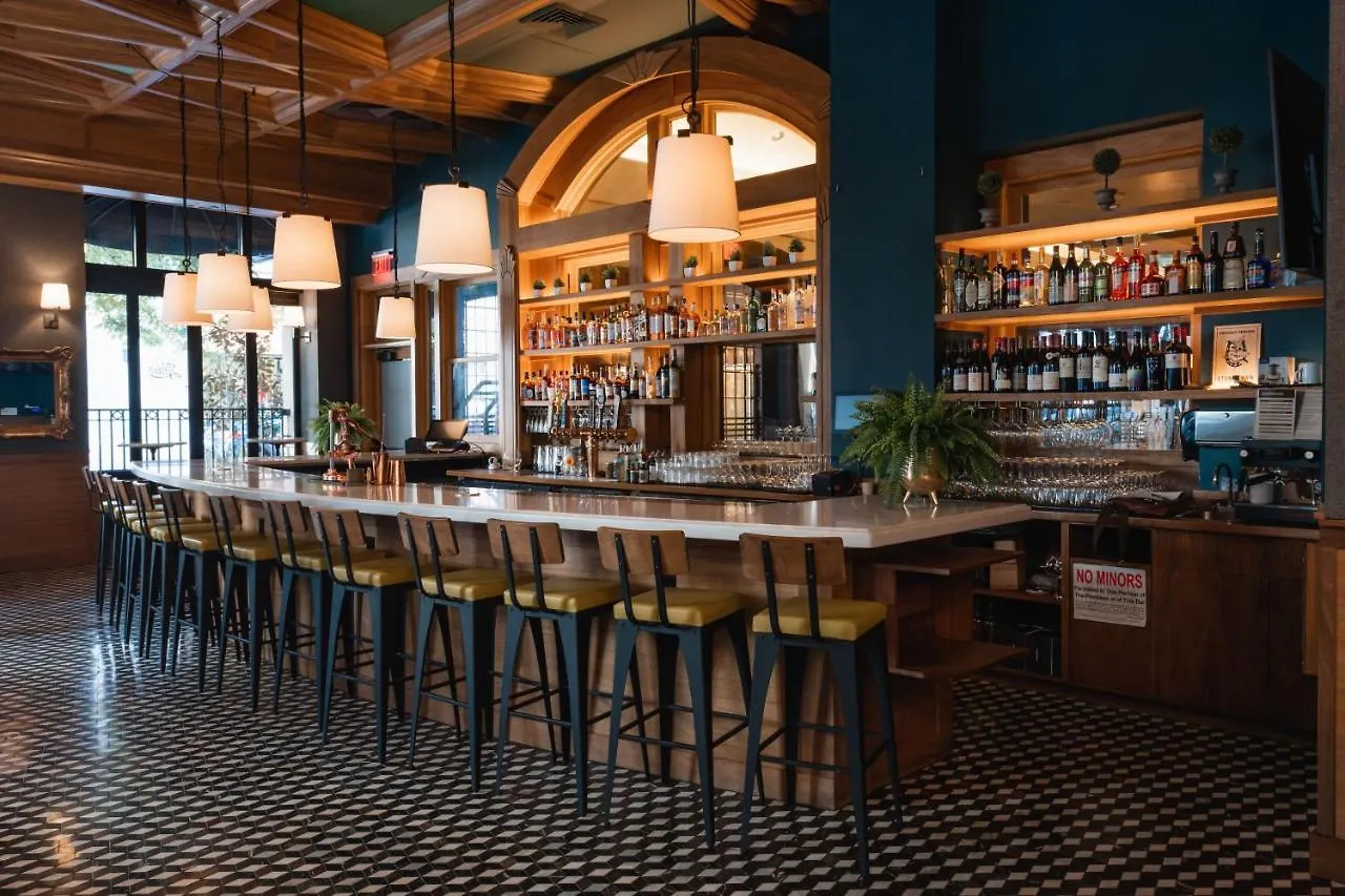 Dossier Hotel Portland