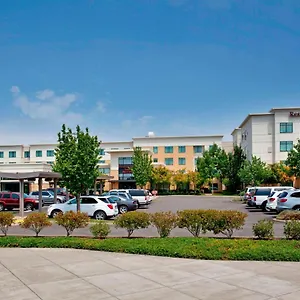 Hotel By Marriott Airport At Cascade Station, Portland