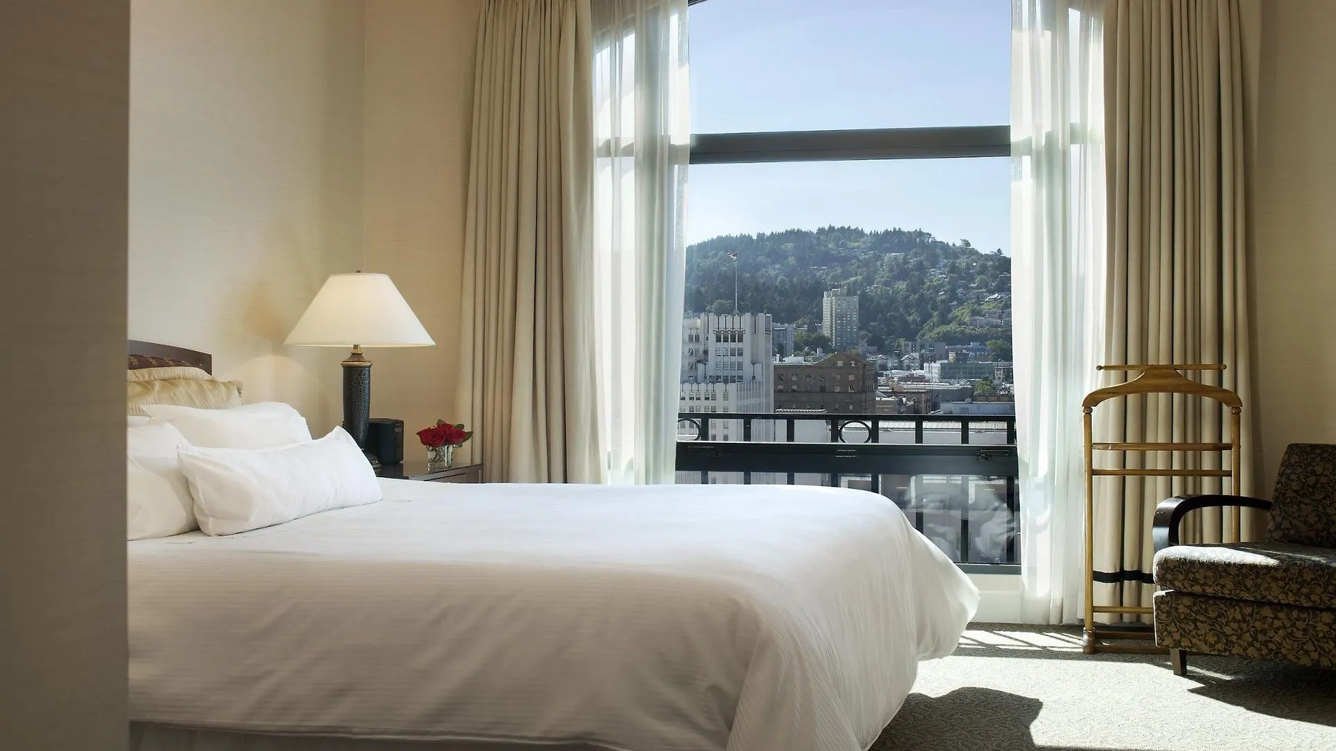 Dossier Hotel Portland